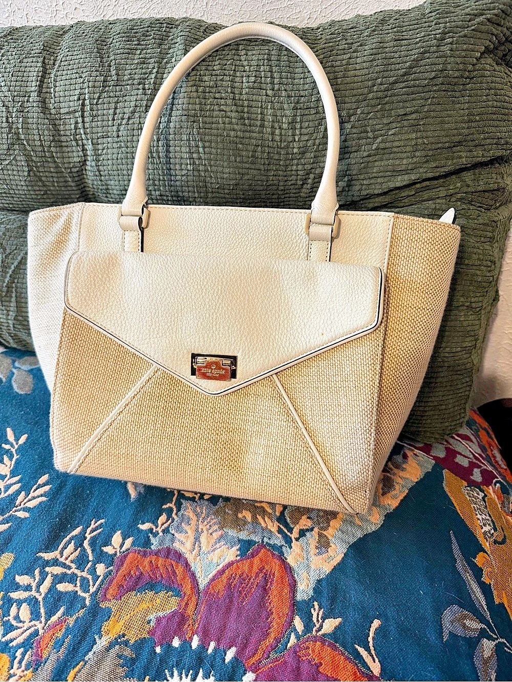 kate spade new york Textured Tote in Beige & White